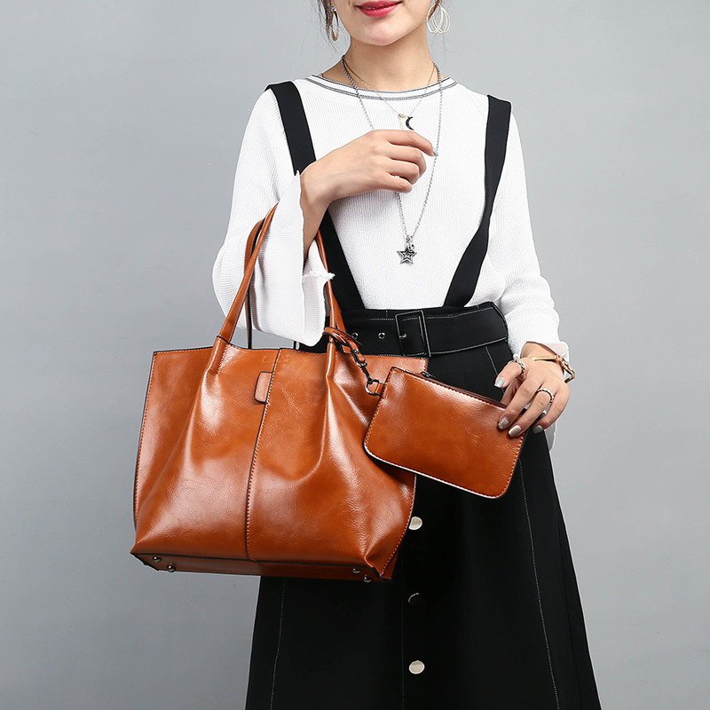 purses and handbags