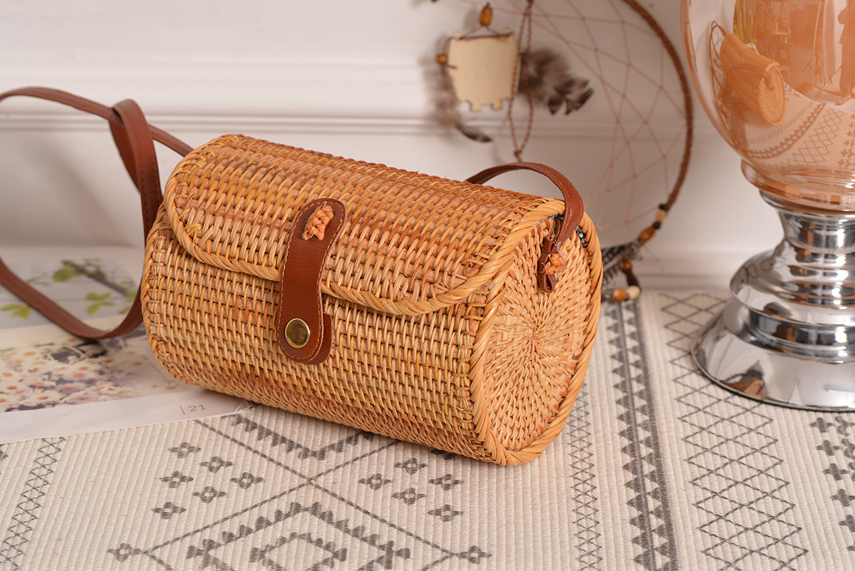 shoulder rattan bag