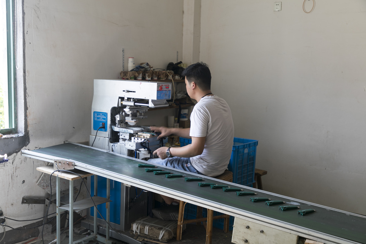 TAIZHOU WEI XIANG PLASTIC CO.,LTD