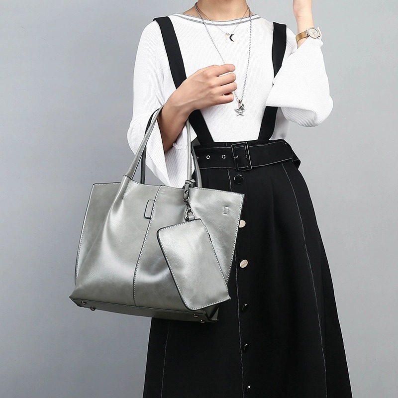 purses and handbags
