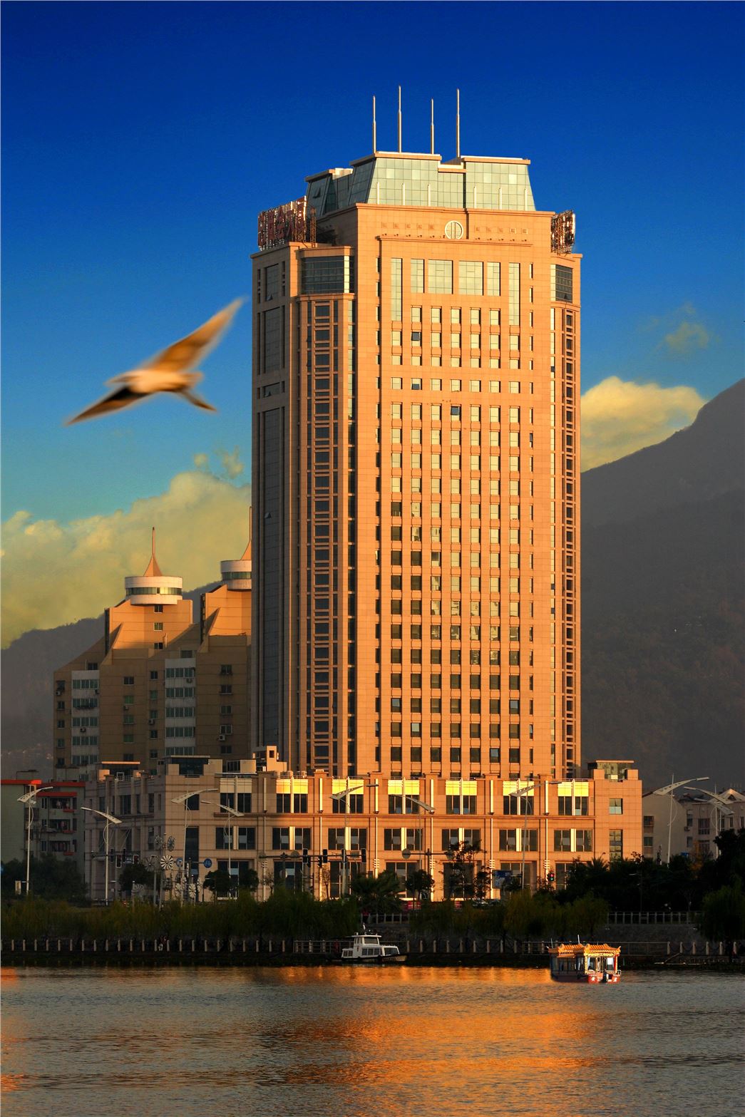 HUANGYAN IMPORT AND EXPORT CORPORATION ZHEJIANG