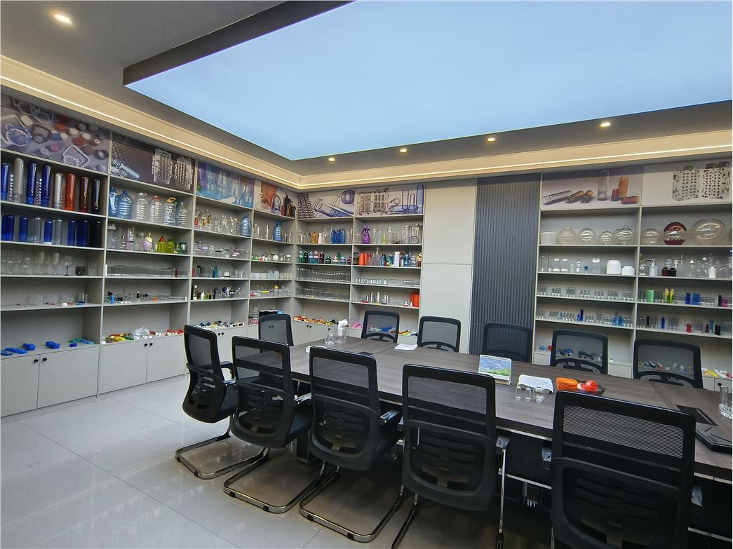 台州市双豪塑料模具有限公司